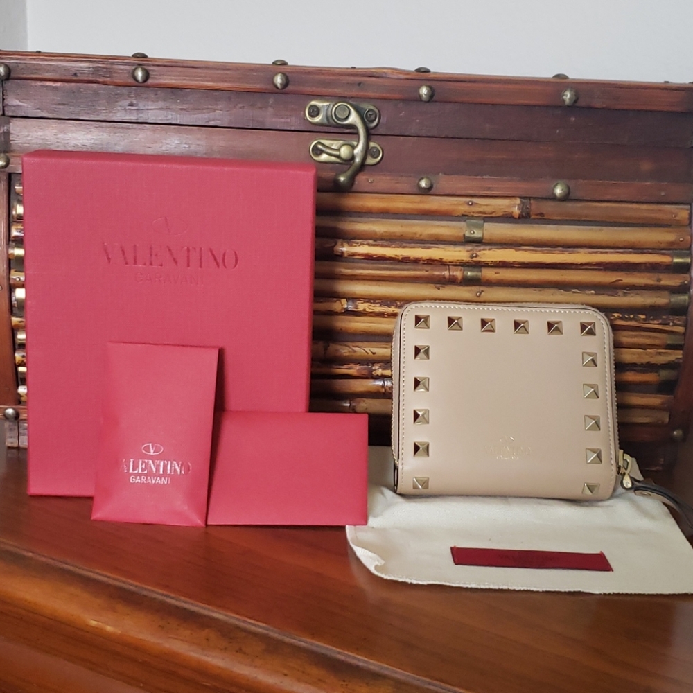 Valentino Rockstud Compact Zip Wallet